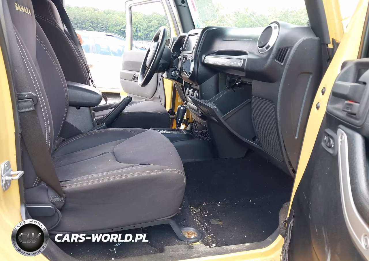 2013 Jeep Wrangler Unlimited Sahara VIN:1C4HJWEG5DL629184 - 5
