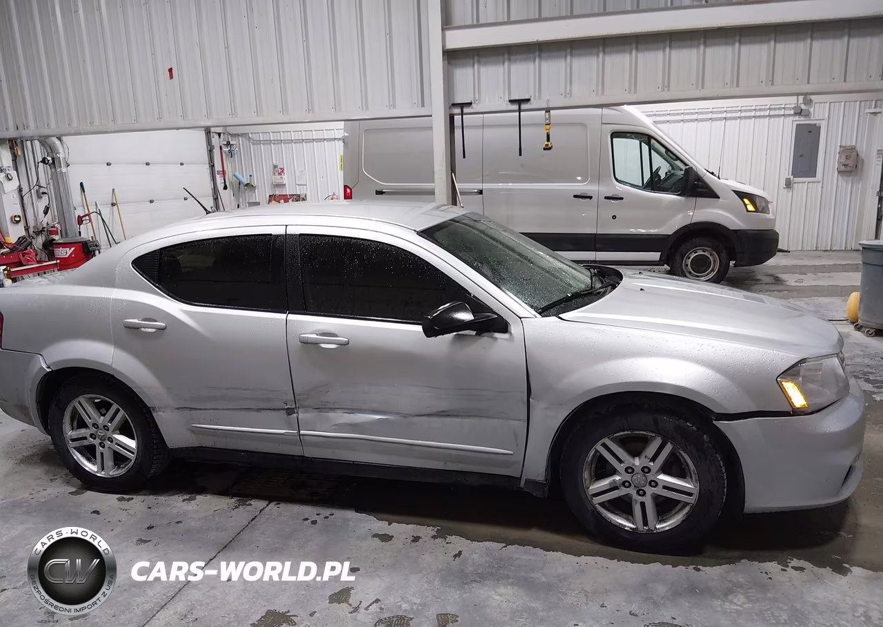 2010 Dodge Avenger R-T VIN:1B3CC5FB0AN130876 - 13