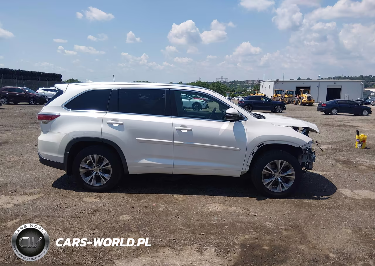 2015 Toyota Highlander Xle V6 VIN:5TDJKRFHXFS144614 - 12