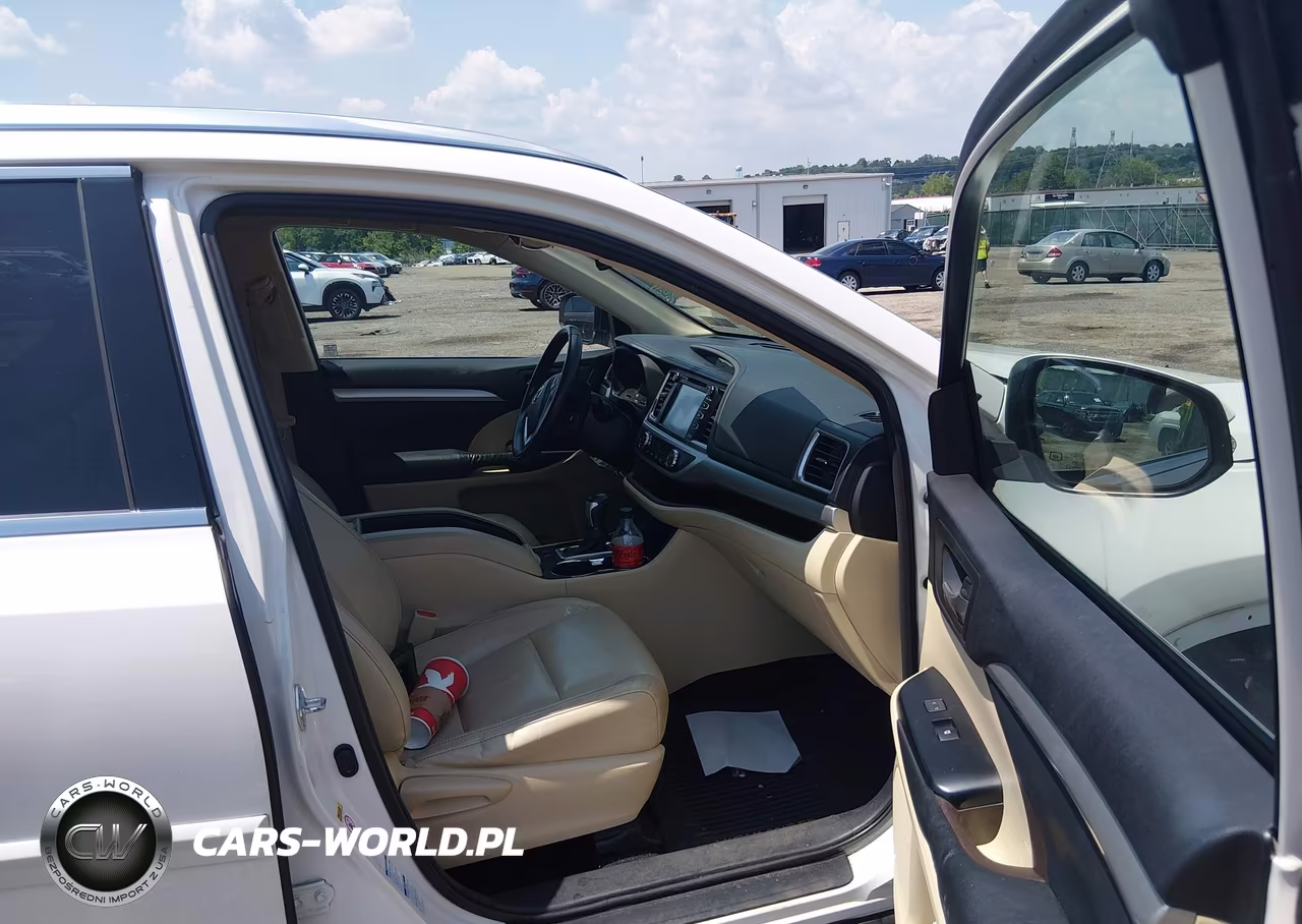 2015 Toyota Highlander Xle V6 VIN:5TDJKRFHXFS144614 - 5