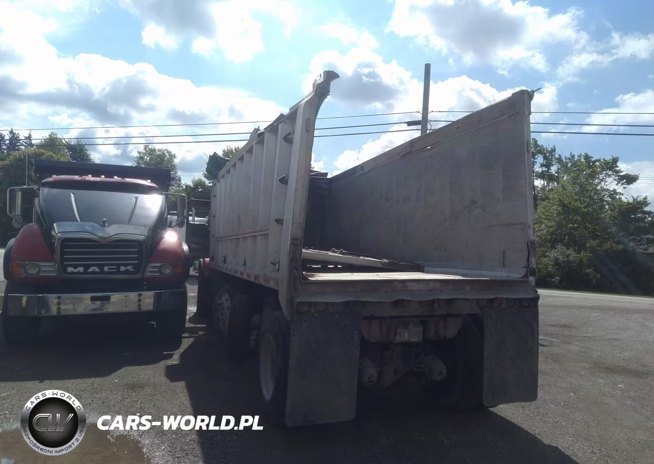 1997 Kenworth Construction T800 VIN:1NKDXUTX2VJ753476 - 4