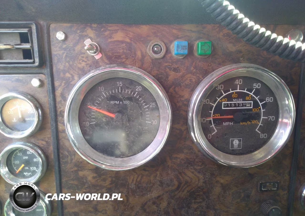 1997 Kenworth Construction T800 VIN:1NKDXUTX2VJ753476 - 6