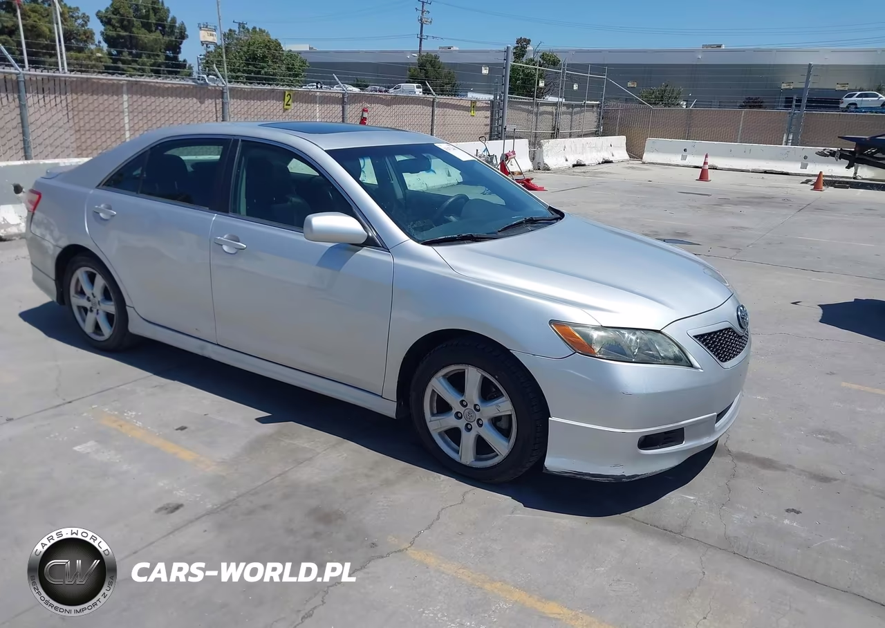 2008 Toyota Camry Se V6 – zdjęcie 1 z 11