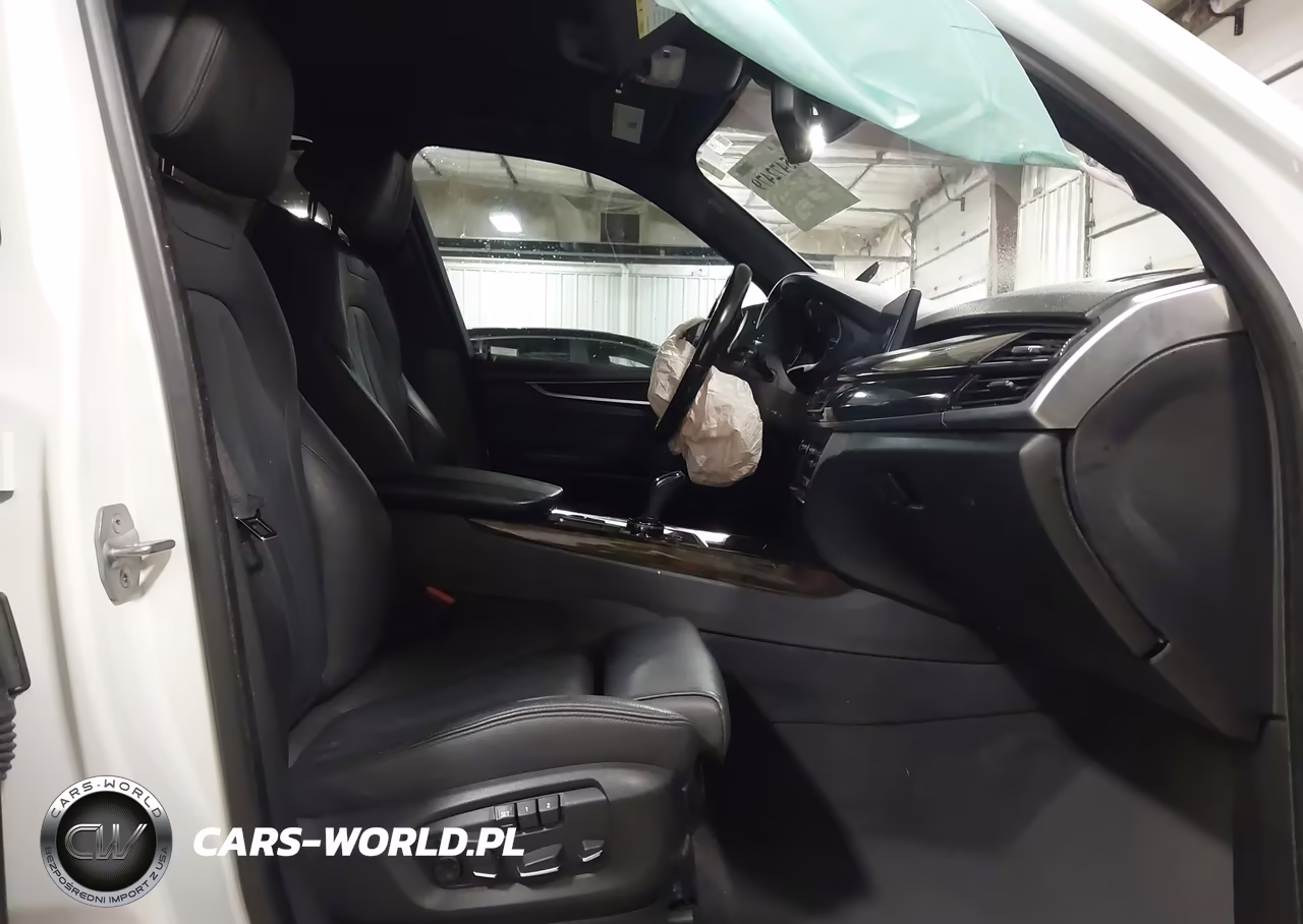 2016 BMW X5 xDrive50I VIN:5UXKR6C50G0J81666 - 5
