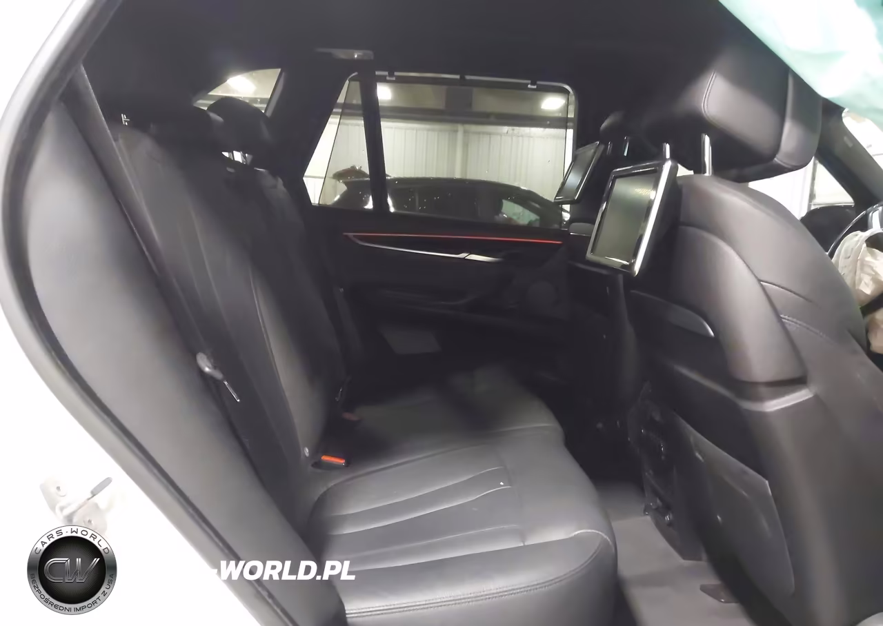 2016 BMW X5 xDrive50I VIN:5UXKR6C50G0J81666 - 8