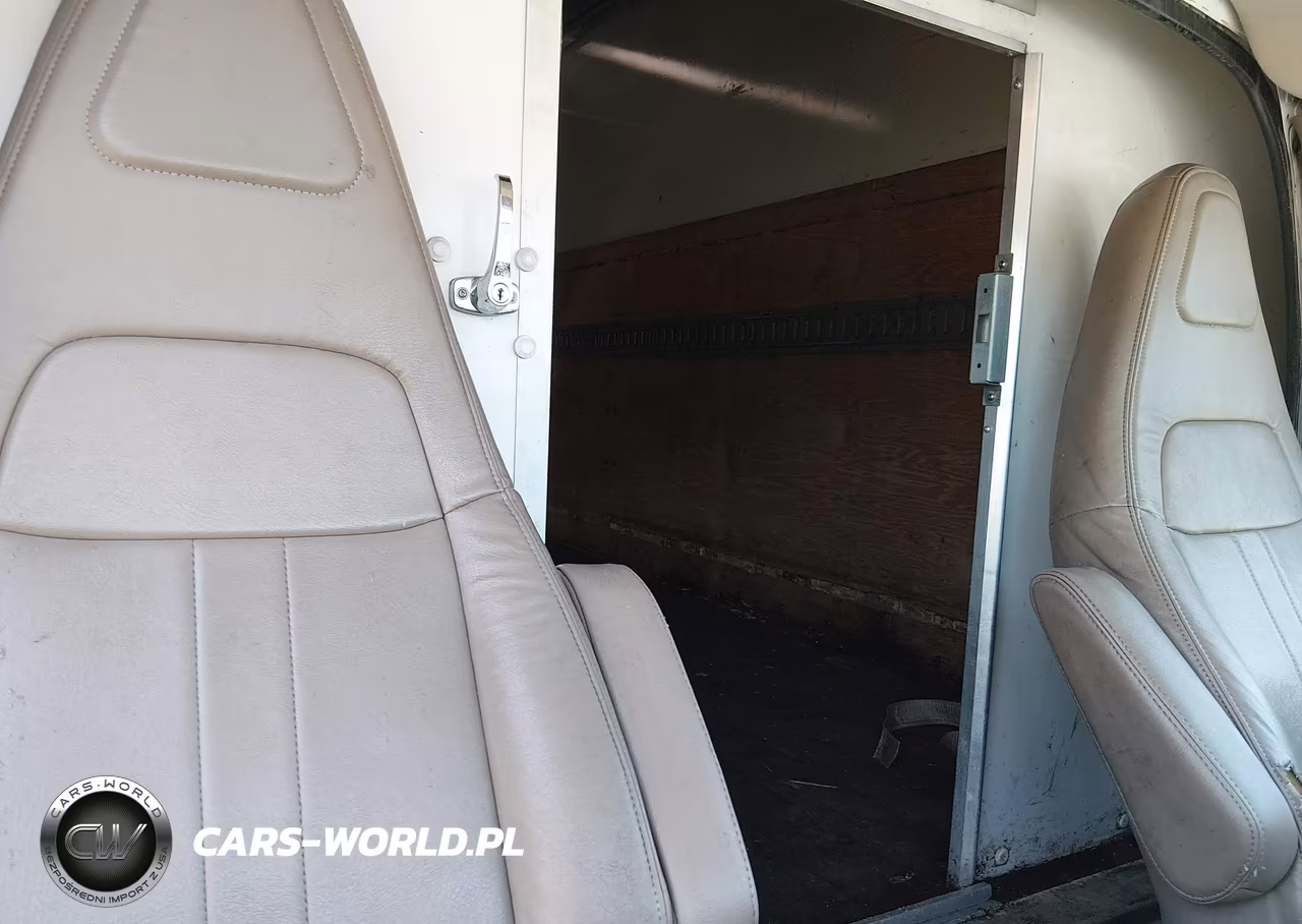 2016 Chevrolet Express Cutaway 3500 VIN:1GB3GRCG7G1260801 - 8