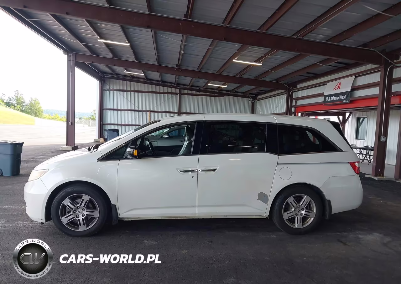 2013 Honda Odyssey Touring-Touring Elite VIN:5FNRL5H93DB031636 - 14
