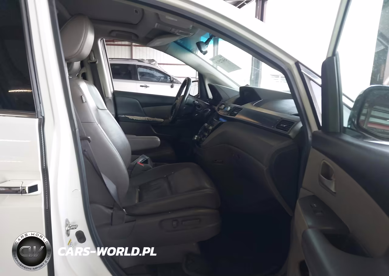 2013 Honda Odyssey Touring-Touring Elite VIN:5FNRL5H93DB031636 - 5