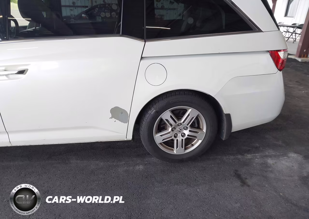 2013 Honda Odyssey Touring-Touring Elite VIN:5FNRL5H93DB031636 - 6