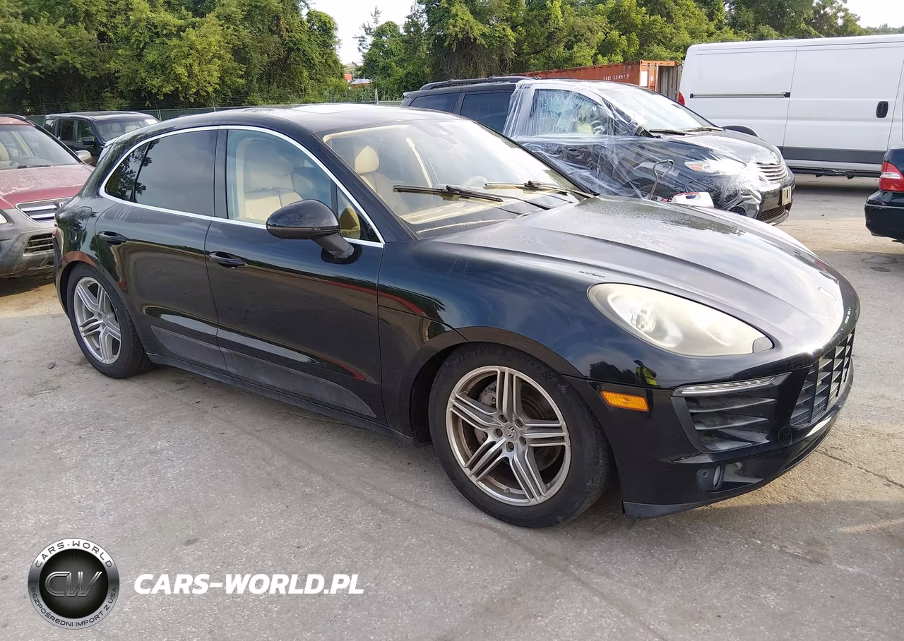 2015 Porsche Macan S