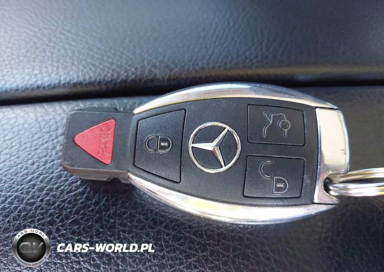 2015 Mercedes-Benz C 300 4Matic VIN:55SWF4KB8FU062771 - 11
