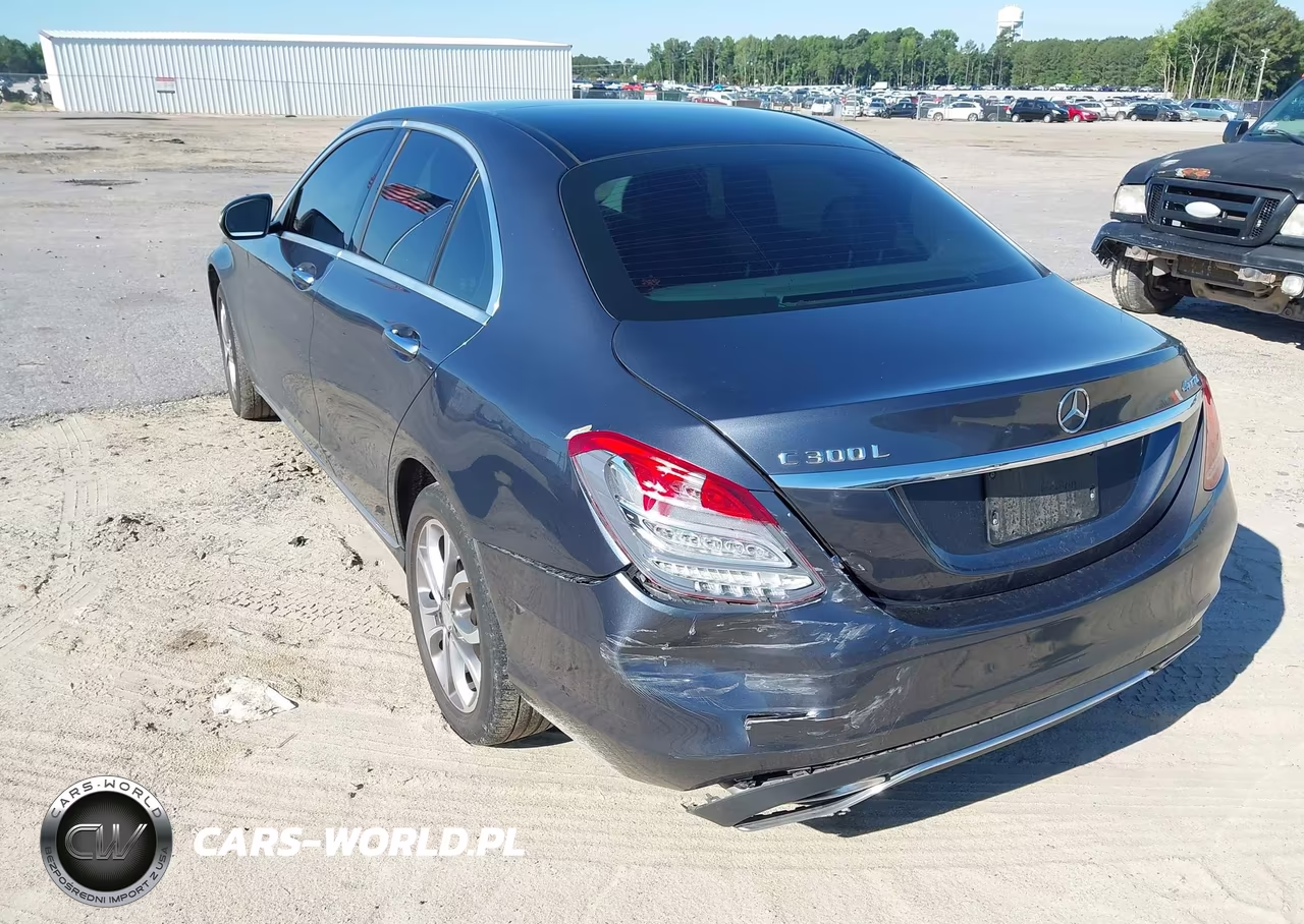 2015 Mercedes-Benz C 300 4Matic VIN:55SWF4KB8FU062771 - 3