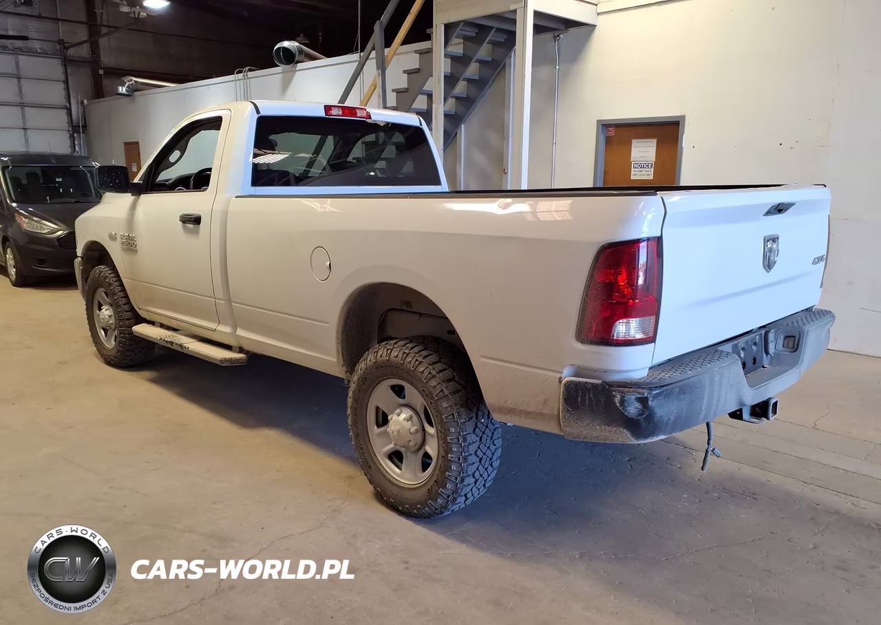 2018 Ram 2500 Tradesman 4X4 8' Box VIN:3C6LR5AT5JG287610 - 3