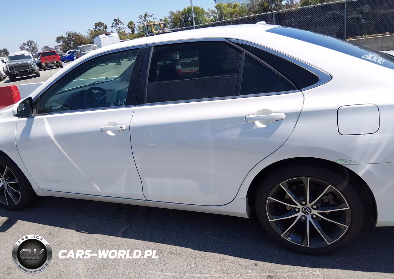 2017 Toyota Camry Xse VIN:4T1BF1FK4HU353802 - 14