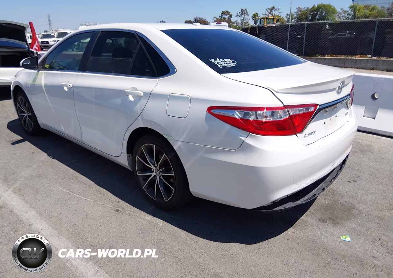 2017 Toyota Camry Xse VIN:4T1BF1FK4HU353802 - 3