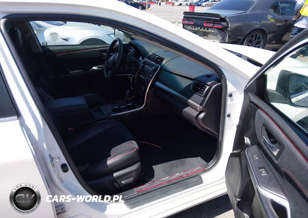 2017 Toyota Camry Xse VIN:4T1BF1FK4HU353802 - 5
