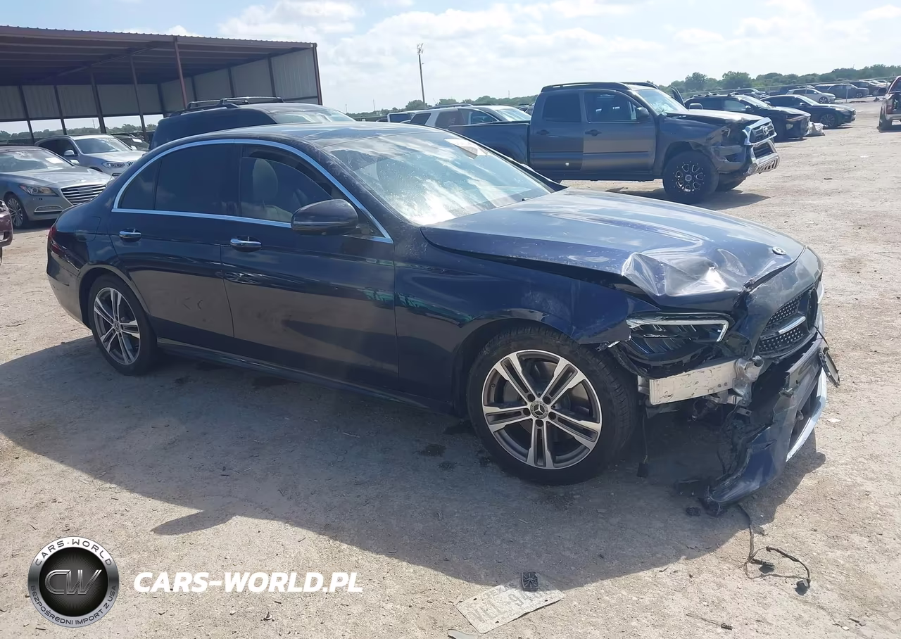2021 Mercedes-Benz E 350 4Matic – zdjęcie 1 z 17