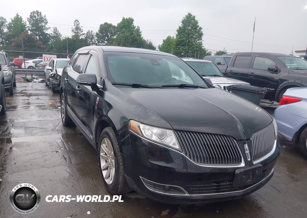 2014 Lincoln Mkt Livery – zdjęcie 1 z 11
