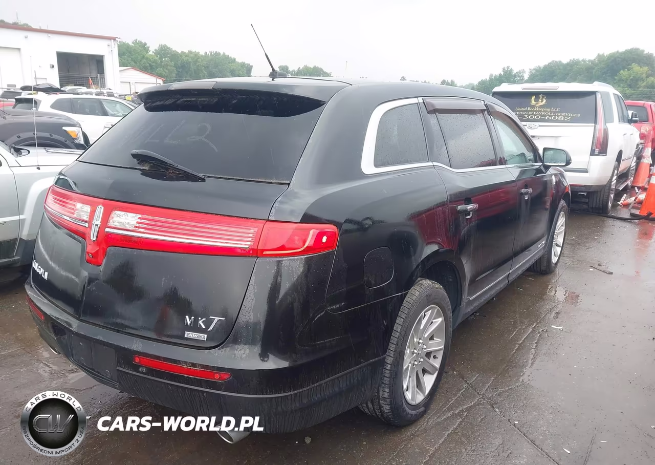2014 Lincoln Mkt Livery VIN:2LMHJ5NKXEBL55528 - 4