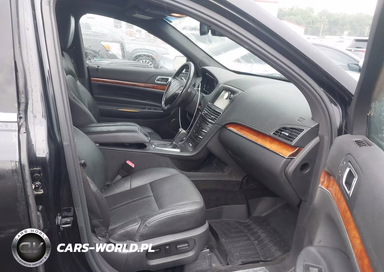 2014 Lincoln Mkt Livery VIN:2LMHJ5NKXEBL55528 - 5