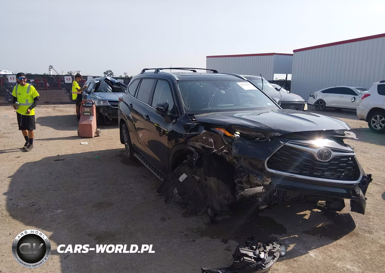 2024 Toyota Highlander Xle