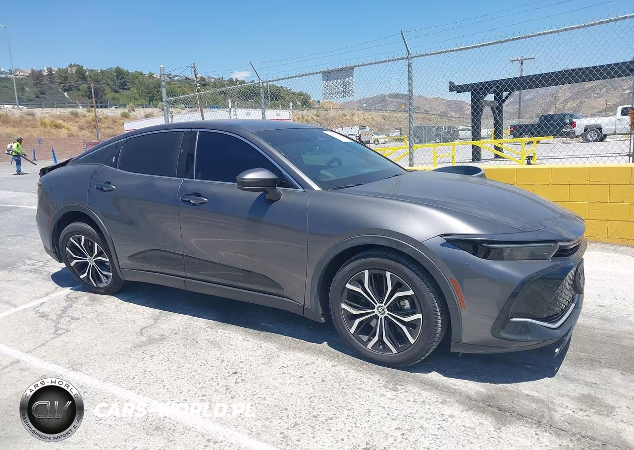 2024 Toyota Crown Xle – zdjęcie 1 z 16