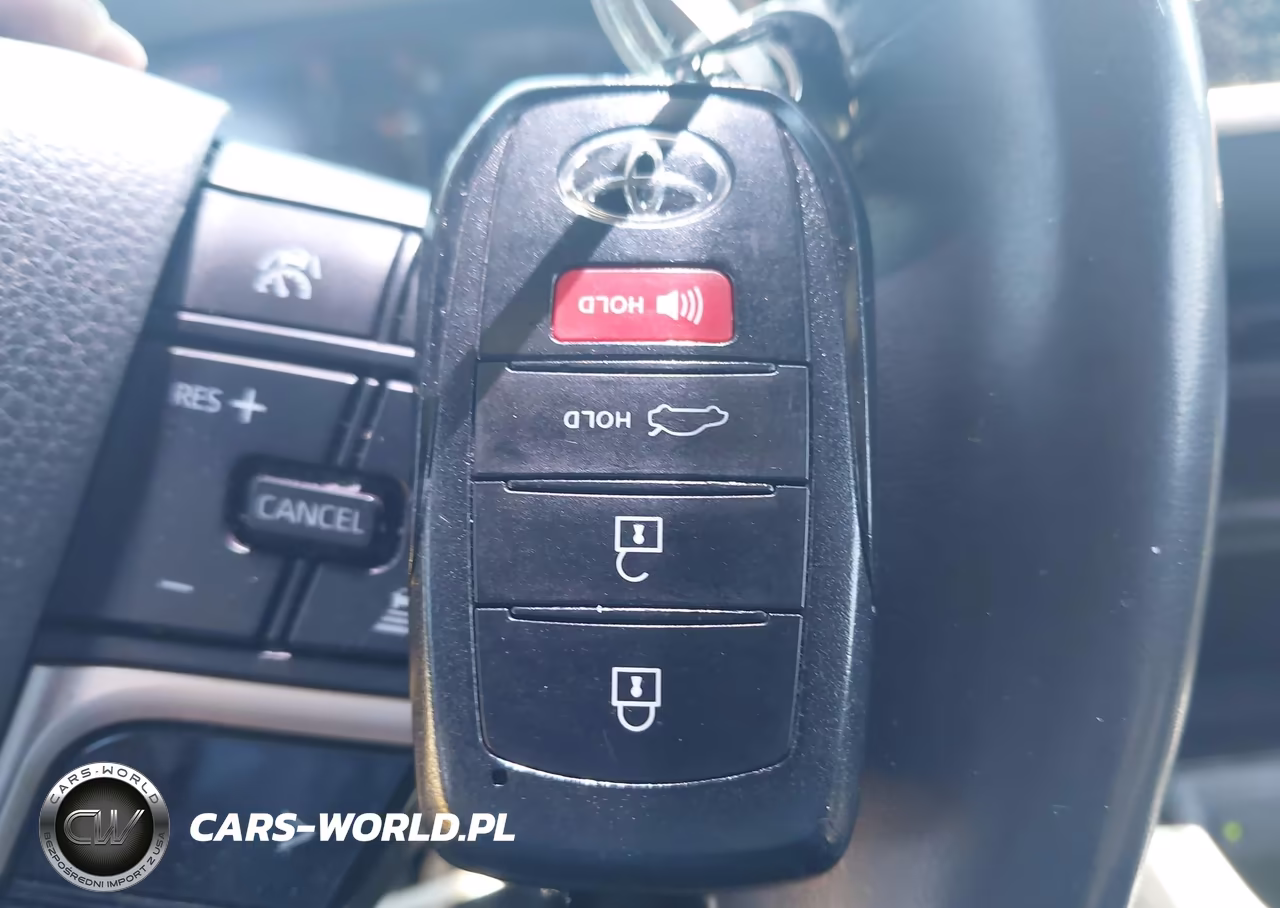 2024 Toyota Crown Xle VIN:JTDAAAAF1R3022241 - 11