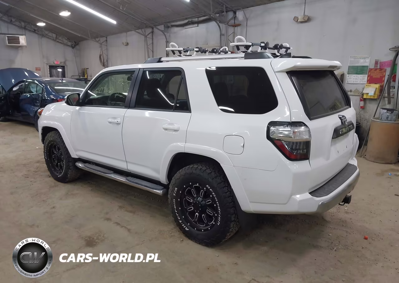2016 Toyota 4Runner Trail Premium VIN:JTEBU5JR2G5279273 - 3