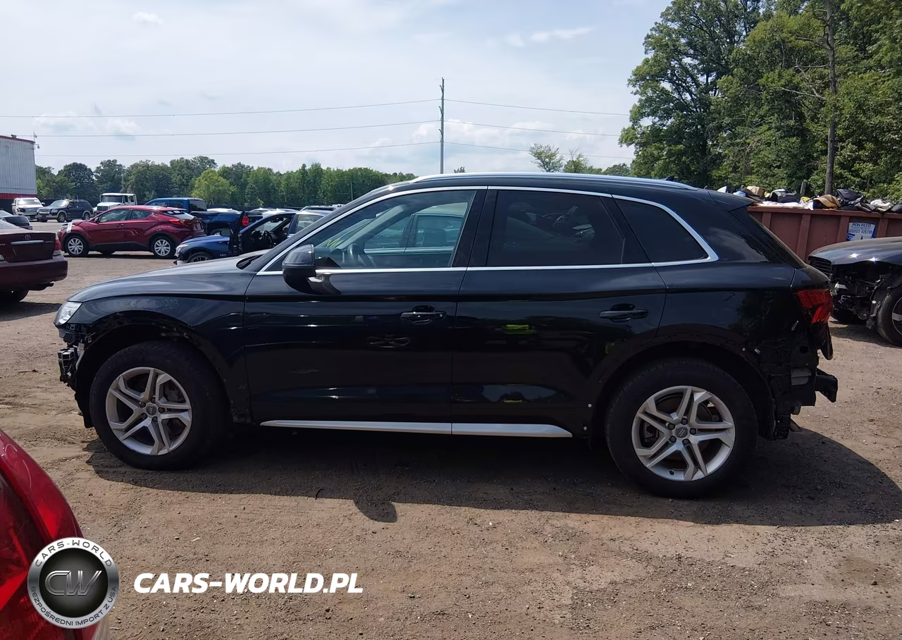 2019 Audi Q5 45 Premium VIN:WA1ANAFYXK2042590 - 14