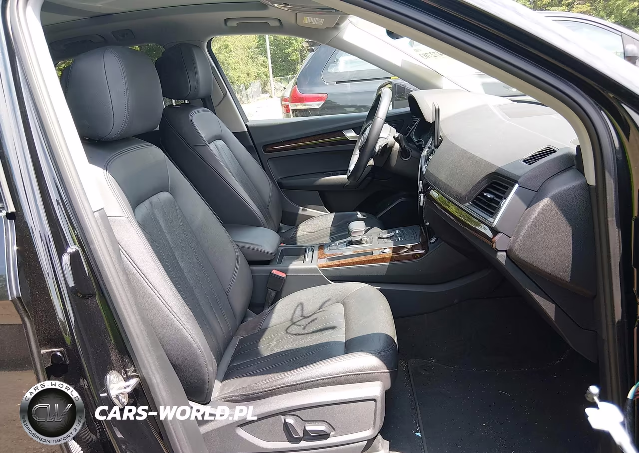 2019 Audi Q5 45 Premium VIN:WA1ANAFYXK2042590 - 5