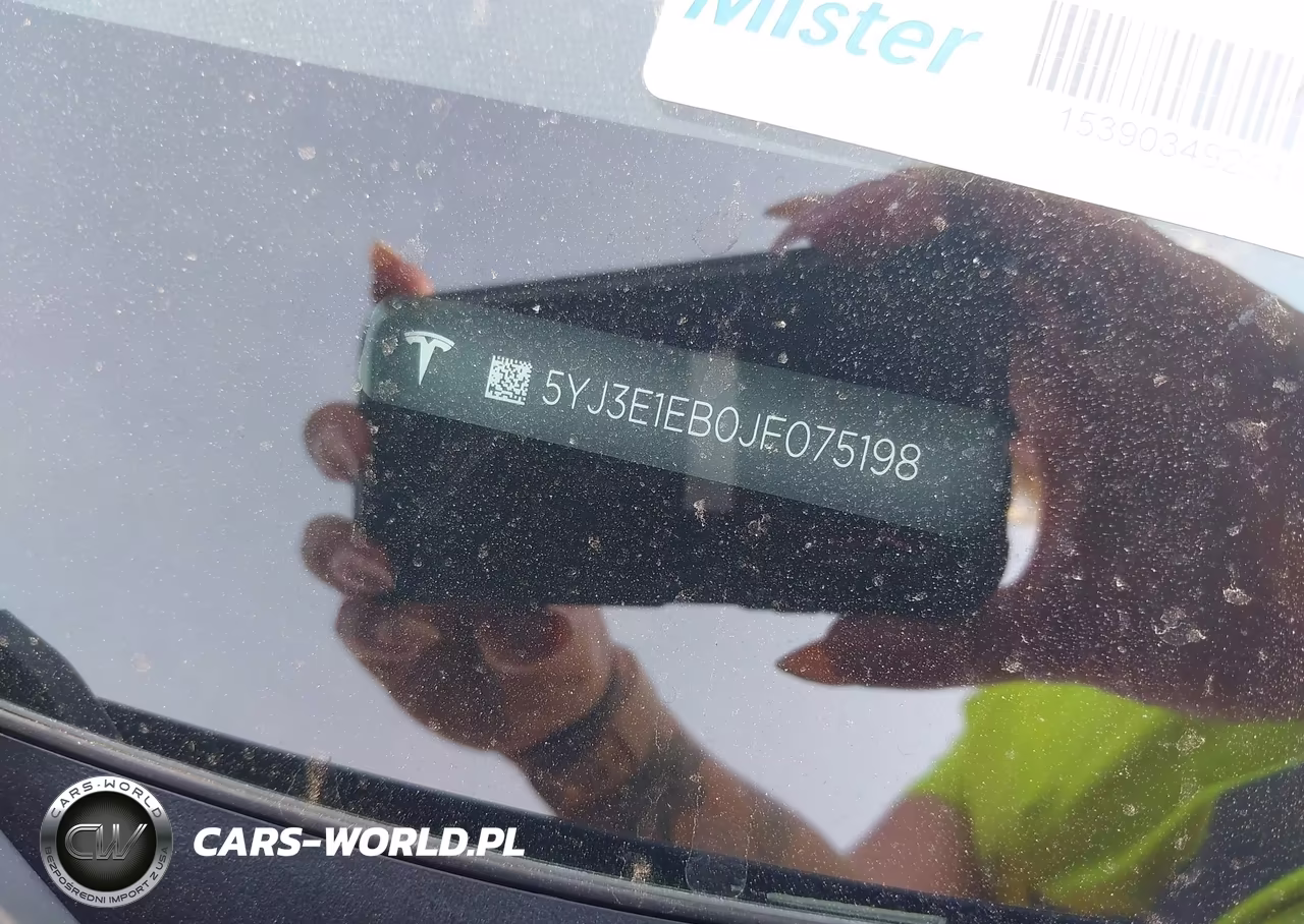 2018 Tesla Model 3 Long Range-Performance VIN:5YJ3E1EB0JF075198 - 9