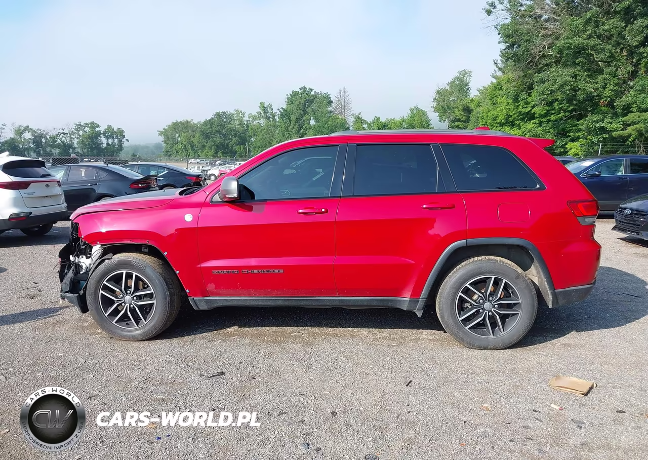 2017 Jeep Grand Cherokee Trailhawk VIN:1C4RJFLG2HC612775 - 14