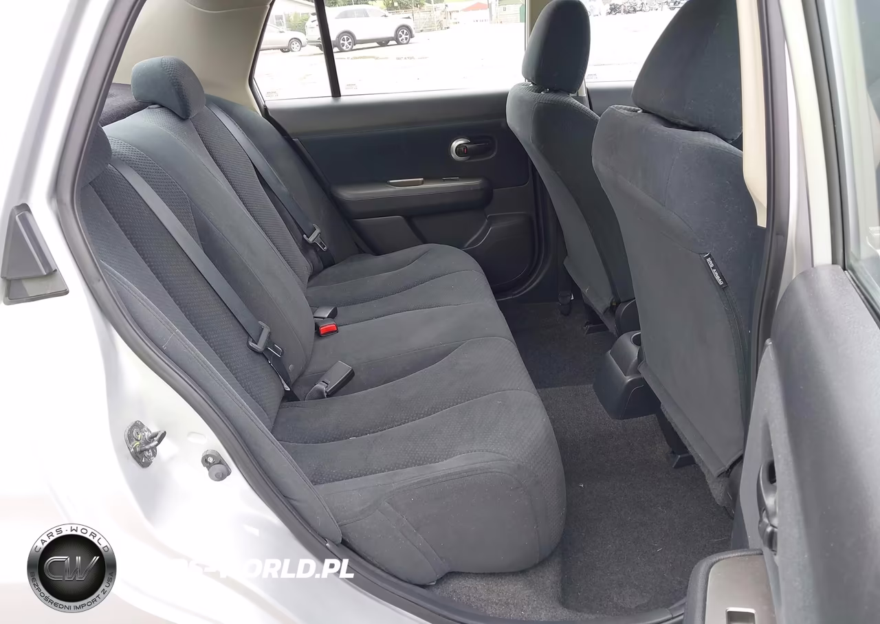 2010 Nissan Versa 1.8S VIN:3N1BC1AP5AL379960 - 8