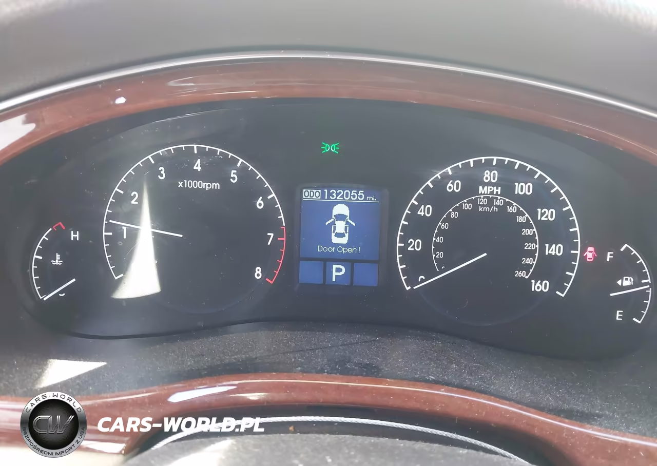 2012 Hyundai Genesis 3.8 VIN:KMHGC4DD6CU152691 - 7