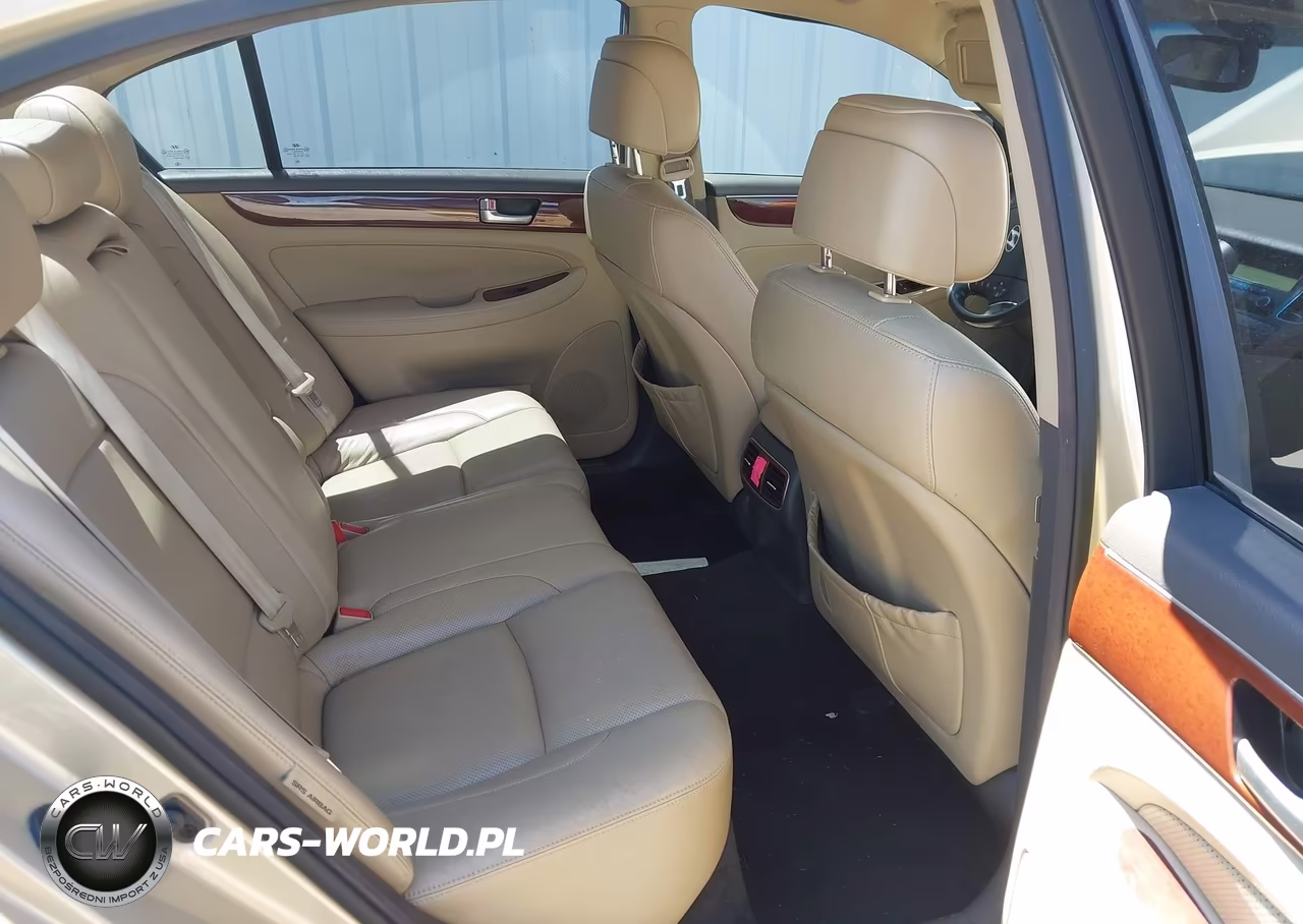 2012 Hyundai Genesis 3.8 VIN:KMHGC4DD6CU152691 - 8