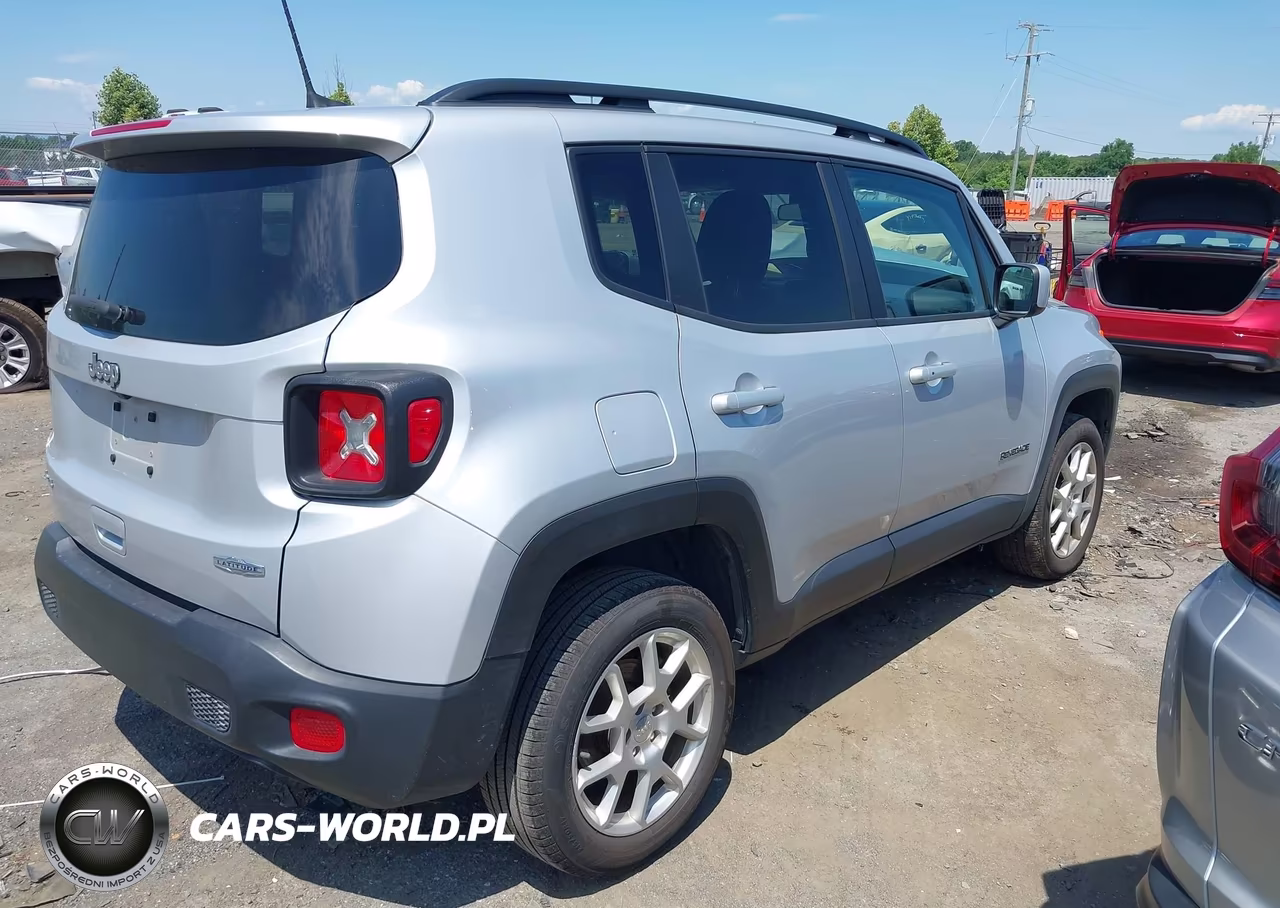2020 Jeep Renegade Latitude 4X4 VIN:ZACNJBBB6LPM00444 - 4