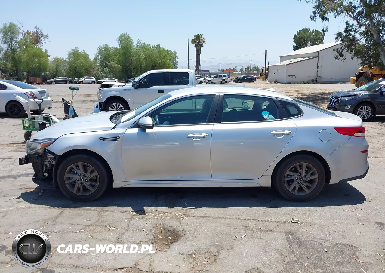 2020 Kia Optima Lx VIN:5XXGT4L36LG440147 - 14