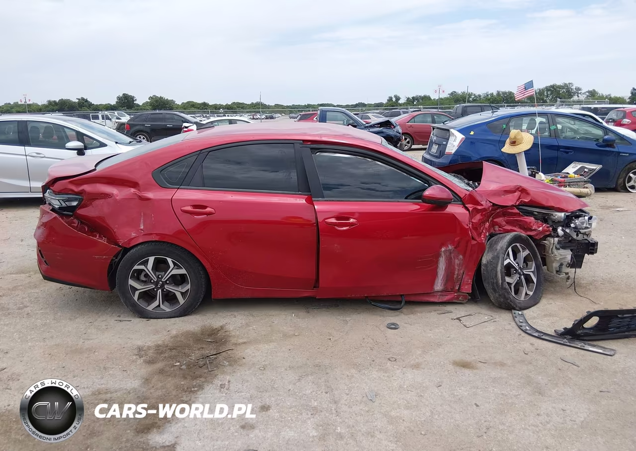 2019 Kia Forte Lxs VIN:3KPF24AD8KE018611 - 13