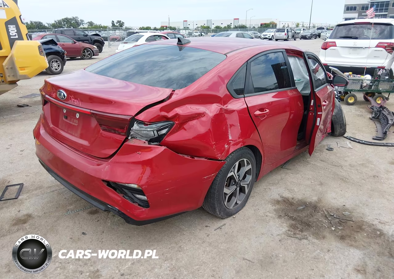 2019 Kia Forte Lxs VIN:3KPF24AD8KE018611 - 4