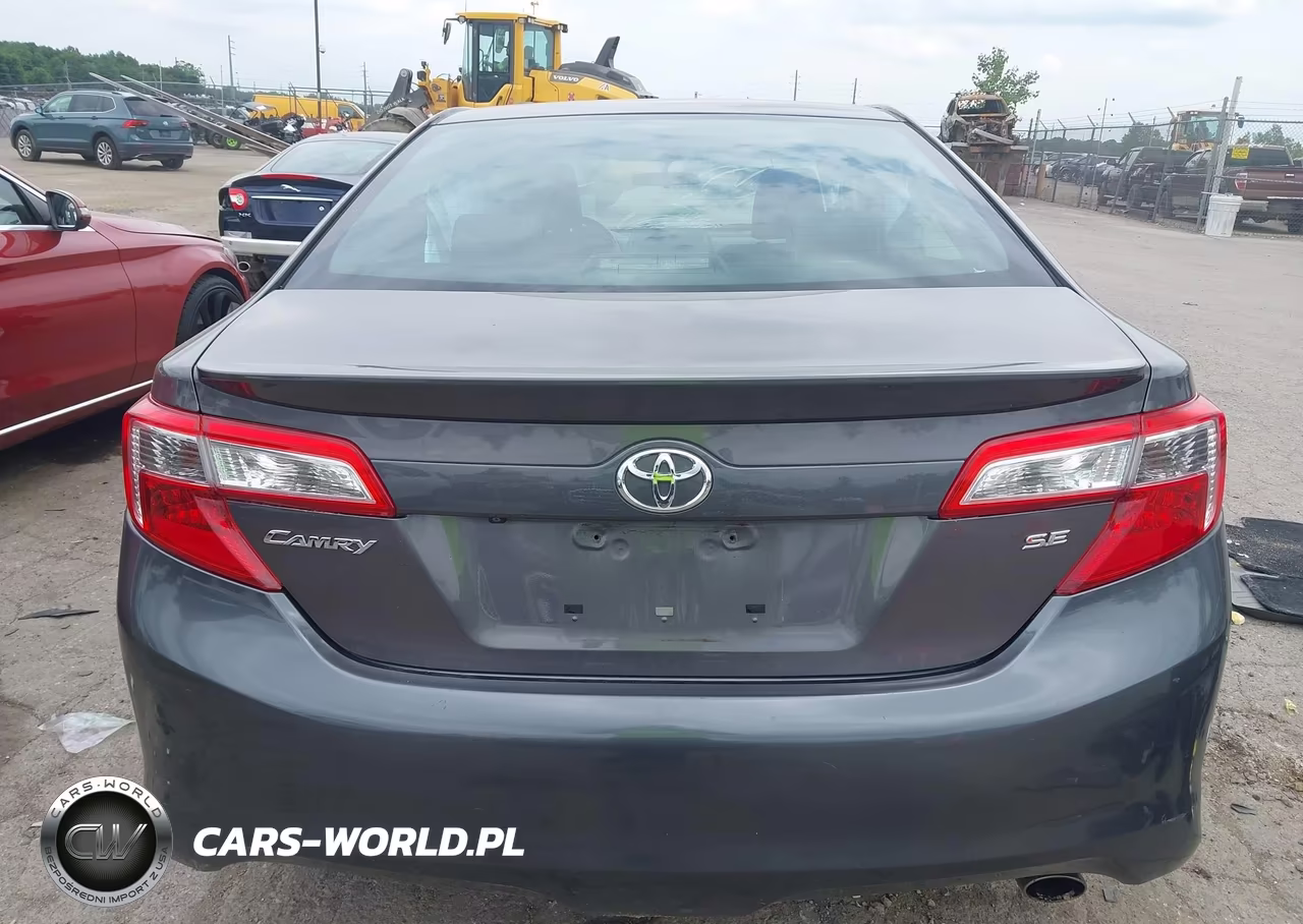 2014 Toyota Camry Se VIN:4T1BF1FK1EU456641 - 16