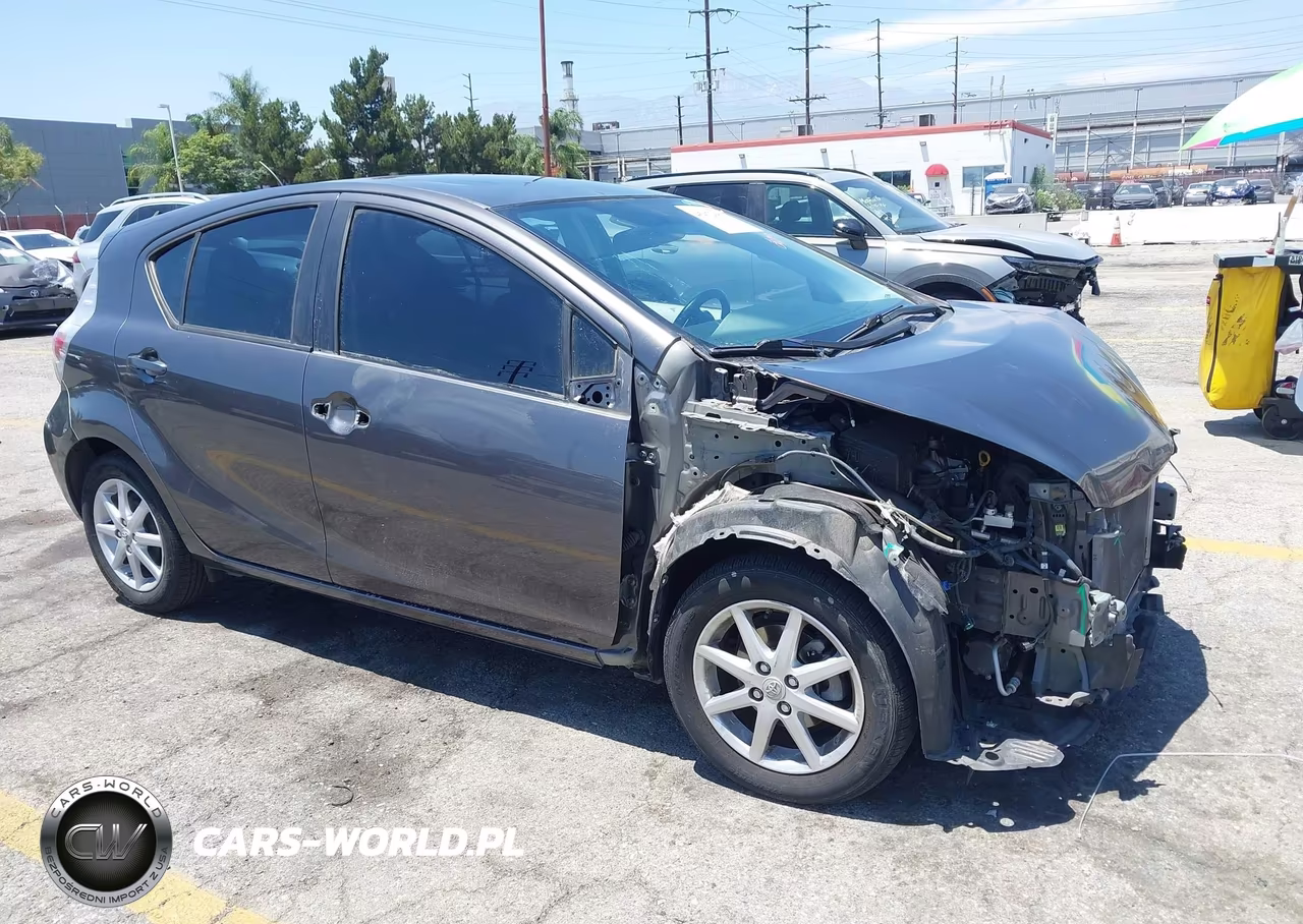 2013 Toyota Prius C Four