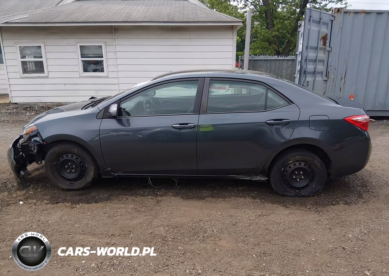 2018 Toyota Corolla Le VIN:2T1BURHE7JC086786 - 14