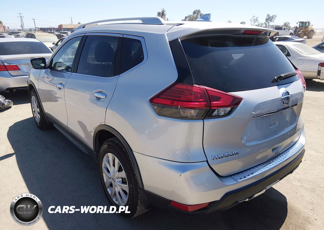 2017 Nissan Rogue S VIN:JN8AT2MT4HW141873 - 3