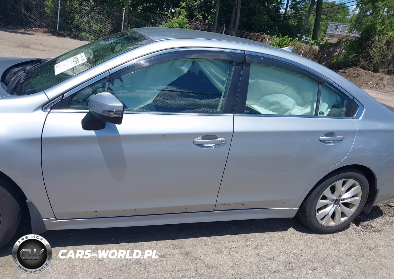 2016 Subaru Legacy 2.5I Premium VIN:4S3BNAF6XG3033804 - 14
