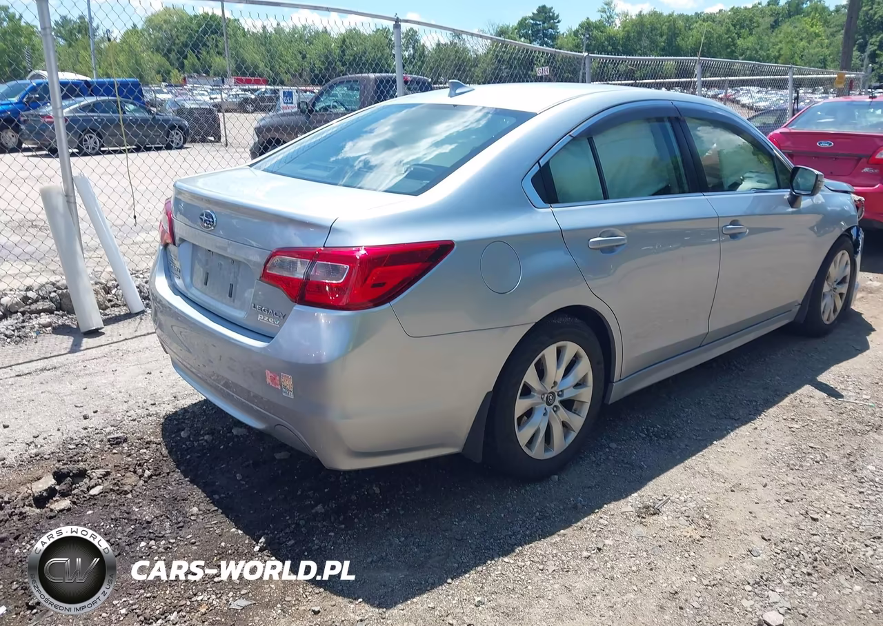 2016 Subaru Legacy 2.5I Premium VIN:4S3BNAF6XG3033804 - 4