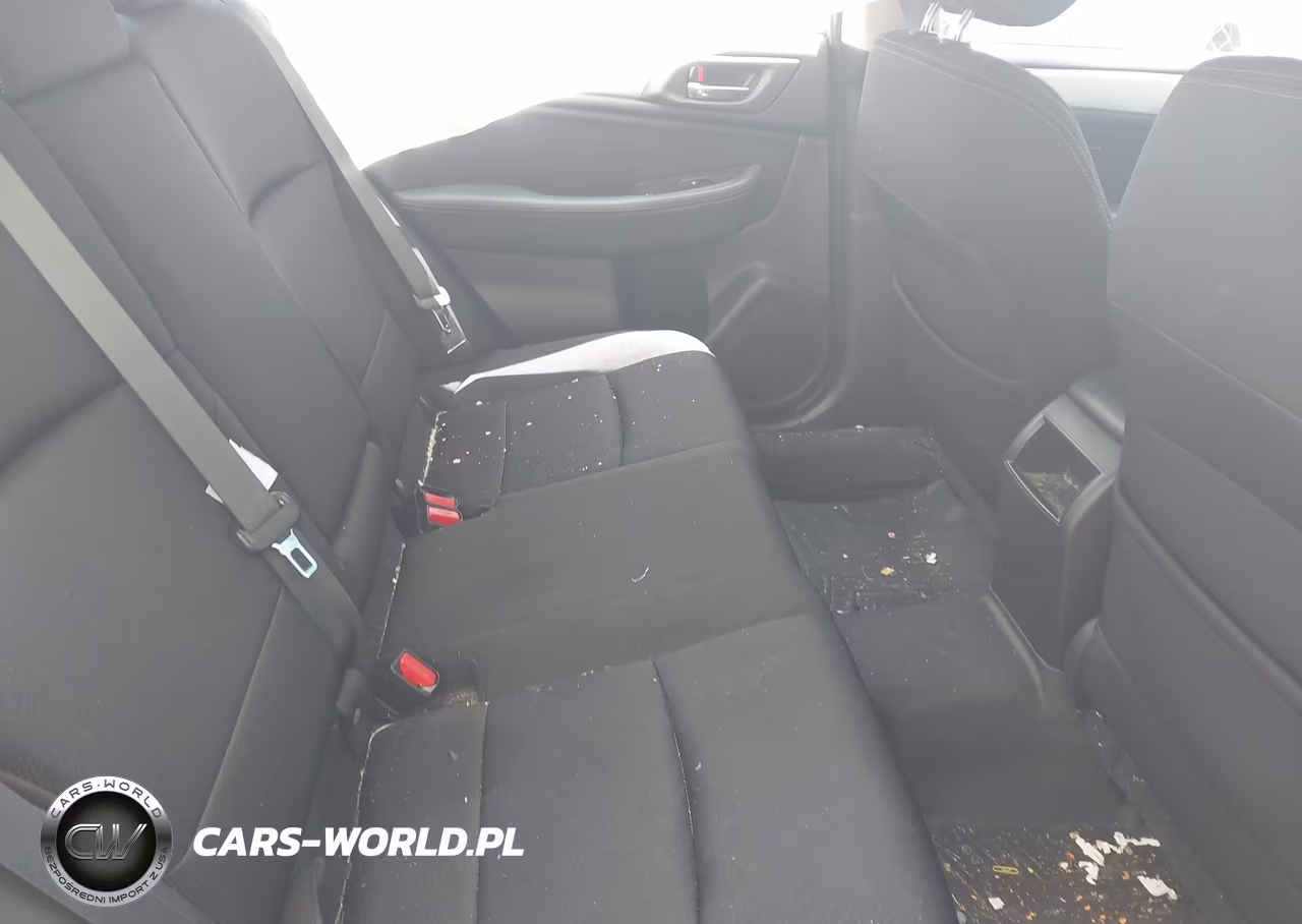 2016 Subaru Legacy 2.5I Premium VIN:4S3BNAF6XG3033804 - 8