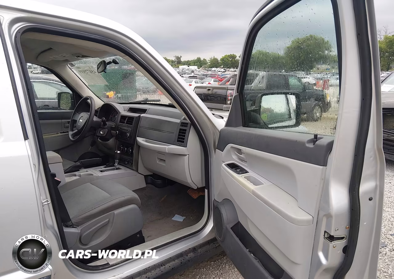 2008 Jeep Liberty Sport VIN:1J8GN28K98W251022 - 5