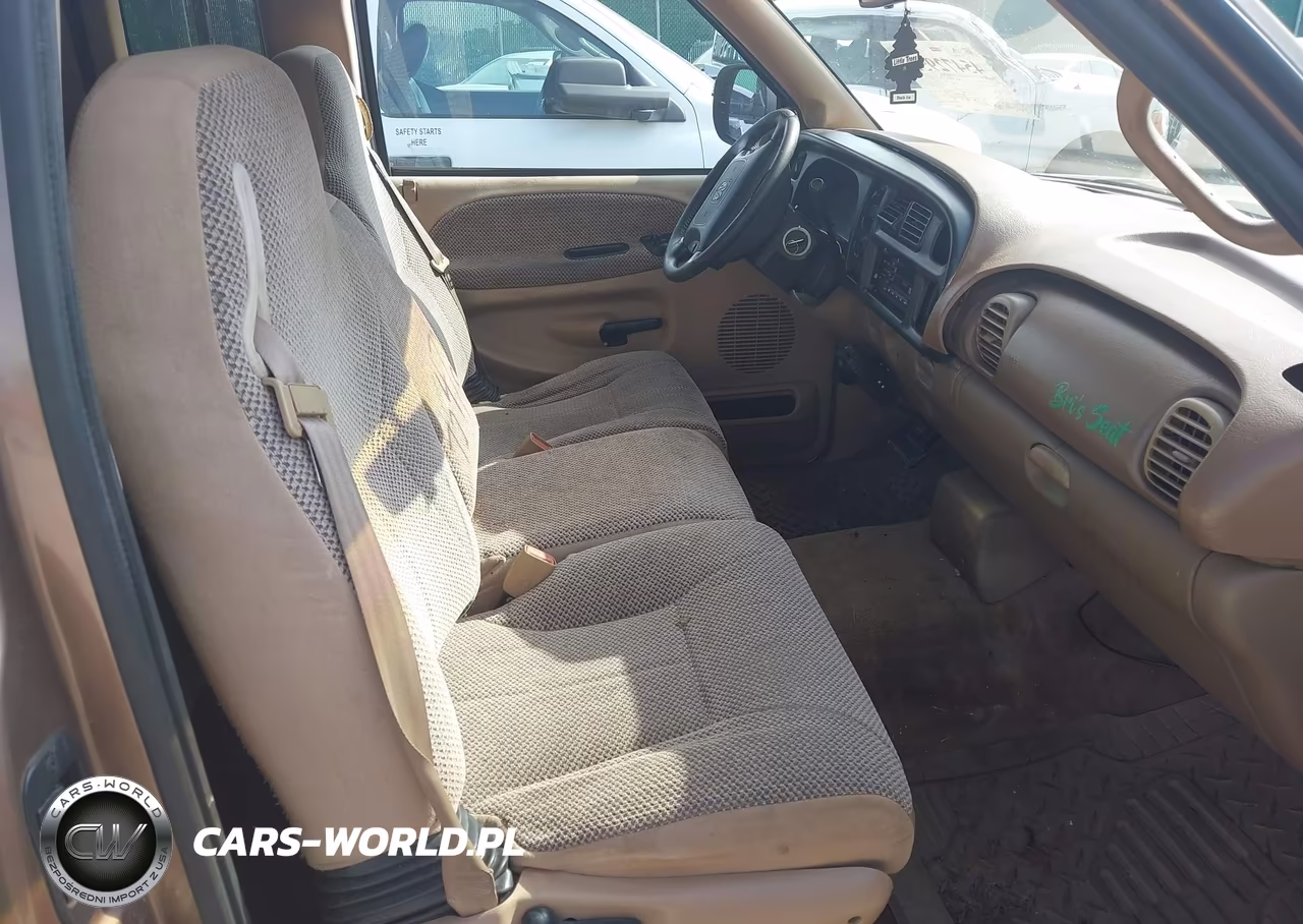 2000 Dodge Ram 1500 St VIN:1B7HC13Z8YJ122296 - 5
