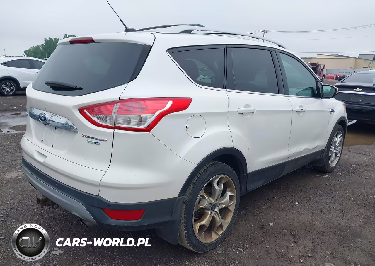 2015 Ford Escape Titanium VIN:1FMCU9J99FUC02402 - 4