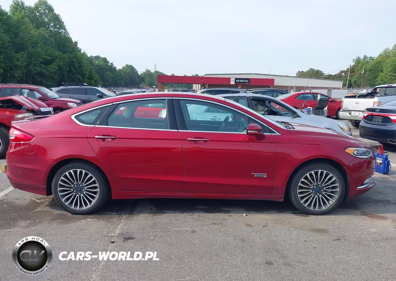 2017 Ford Fusion Energi Platinum-Titanium VIN:3FA6P0SU6HR152064 - 13